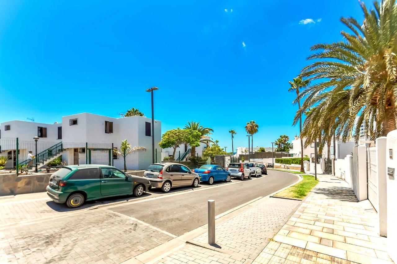 Apartment Near Playa De Las Americas With Wifi And Pool, Tenerife Sur Luaran gambar