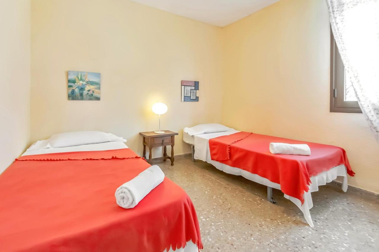 Apartment Near Playa De Las Americas With Wifi And Pool, Tenerife Sur Luaran gambar